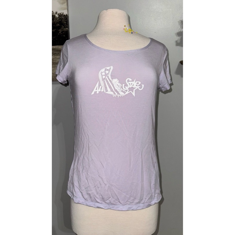 ON cloud active breathe lilac colored short sleeve keyhole cutout back size 8